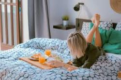 Image of a woman at a bed and breakfast